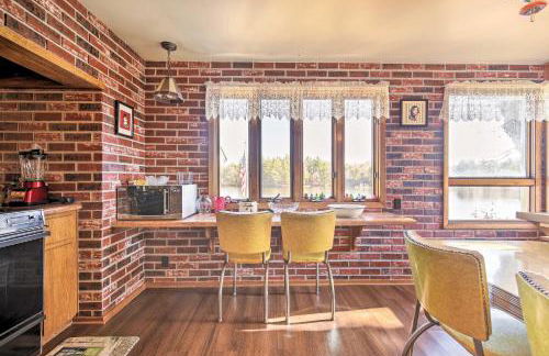 Retro Rhinelander Lake Retreat with Fire Pit! - Foto 14