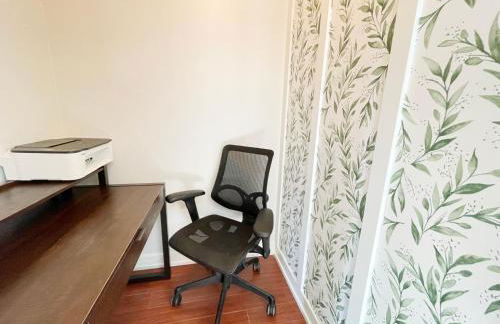 Mile to Beach! Private, Family & Pet Friendly Oasis! Pool Table & Hot tub! - Photo 29