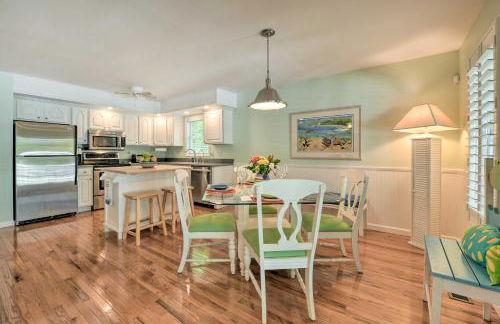 Lake Norman Retreat with Dock about 1 Mi to Marina! - Foto 2