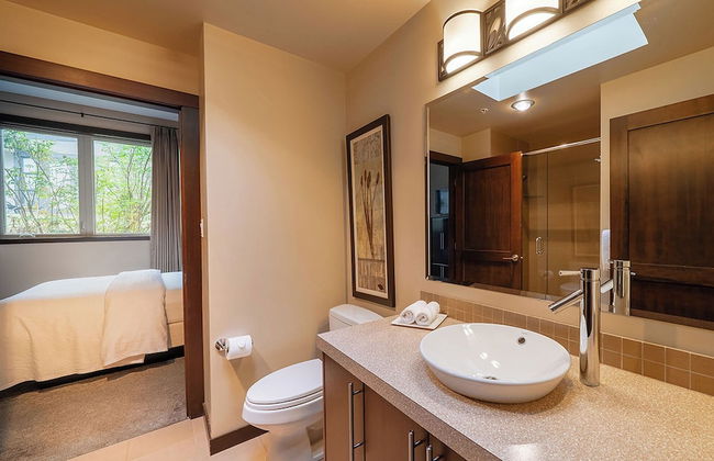 Sunrise Ridge Waterfront Resort - Photo 51