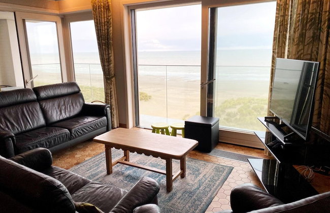 Apartment in Nieuwpoort With sea Beach - Photo 7