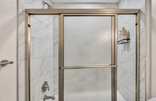 The Pearl Hideaway Cozy West Side Gem Near DT - Foto 53