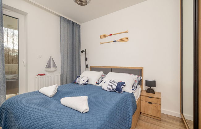 Coast Apartment With Balcony by Renters - Photo 9