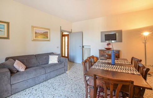 2 Bedroom Beautiful Apartment In Deruta - Foto 16