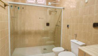 Studio Privativo prox Centro, Praia Clube, c Ar condic e c Garagem - Foto 4, Shower