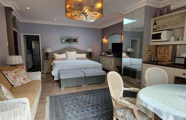 Platinum Suite With Private Terrace! For 2 Guests - Roosboom Luxury Apartment - Photo 7