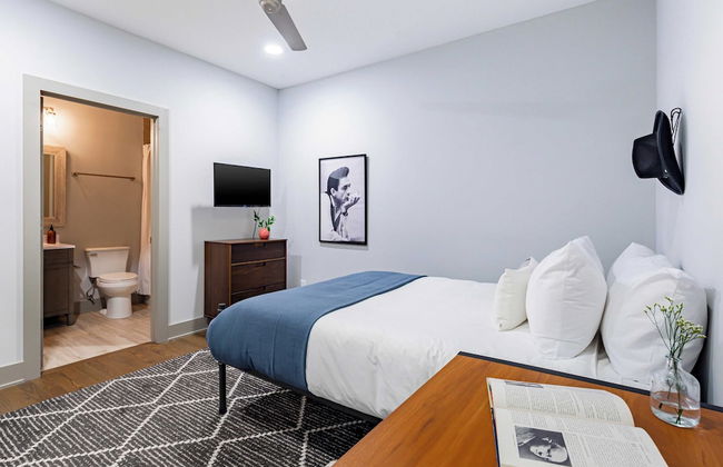 Waverly by Avantstay Nashville-inspired Townhome w/ Luxury Kitchen, Pool Table - Foto 30