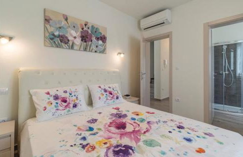 Awesome Home In Radeki Polje With Sauna - Foto 30