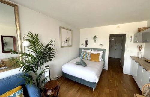 Tour Eiffel - Studio vue imprenable au-dessus des toits, balcon - Foto 39