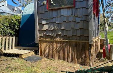 Bohémienne regarde la mer. - Foto 5