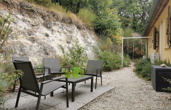 Inviting Villa in Saint Paul Trois Chateaux With Pool - Photo 68