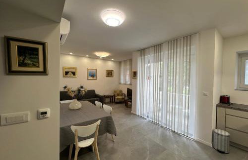 Emily at CITY CENTER - Foto 6