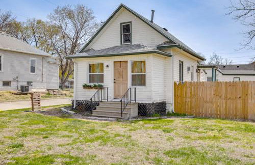 Walk to Memorial Stadium Family Home with Patio - Foto 24
