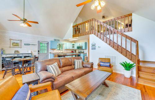 Lakefront Murphy Getaway with Deck, Dock and Kayaks! - Foto 4