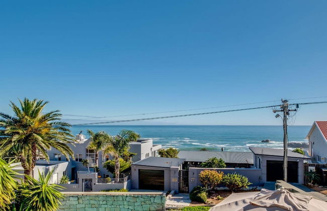 Multi-level Family Villa w Private Pool Views Lions Crest - Foto 67