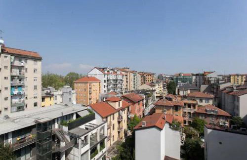 GuestHost - Piazzale Susa Bright Flat con Veranda - Foto 16