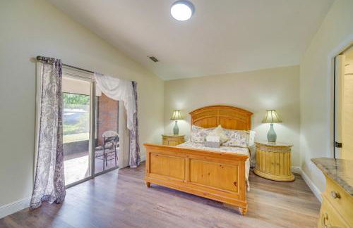 Sunny Palm Bay Home with Screened Porch Near Beaches - Foto 12