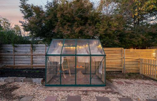 Hottub, Pool Table, Basketball, Firepit, Sleeps 8 - Photo 69