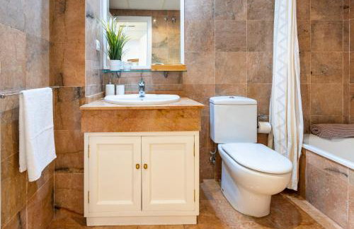 Spectacular Penthouse Puente Romano - Foto 34