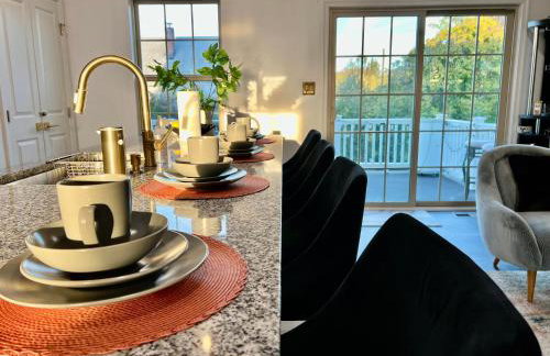 Lux Townhome Free Parking 12 min to BWI - Foto 16