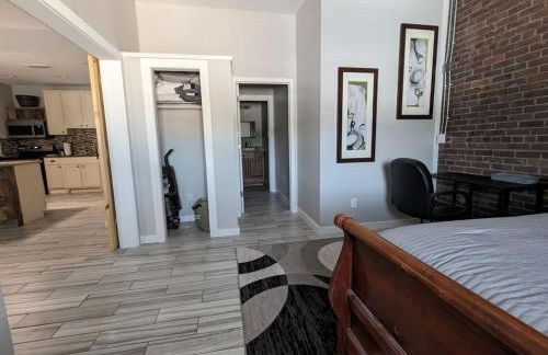 734 East Broadway, Unit 101 - Foto 8