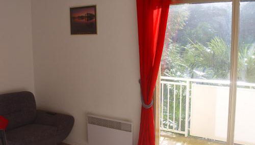 T2 bis Capvern les Bains , calme , face au parc thermal - Foto 4