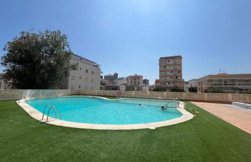 Apartamento 1ª Línea de Playa - Con Piscina y Parking - Photo 20