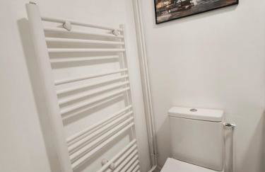 Grand Studio Lumineux Proche Centre-Ville - Foto 8