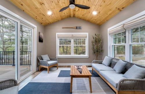 Riverside Retreat! - Photo 35