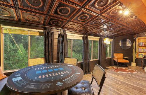 NEW! Hillside Getaway in the Pines, Games, Poker - Foto 8