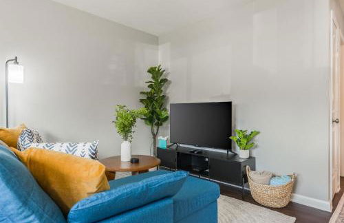 Apartment Kansas City 15mins to KCI with a KING bed and work desk - Foto 11