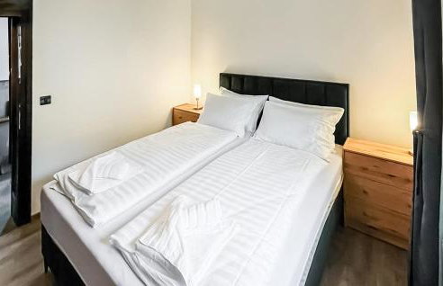 Gorgeous Home In Trsce With Sauna - Photo 13