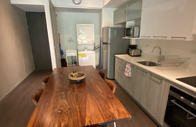 BEE Suites Santa Ana - Foto 27