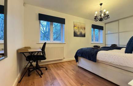 Spacious 2-Bedroom Duplex with Jacuzzi Bath and Free Gated Parking - Foto 25