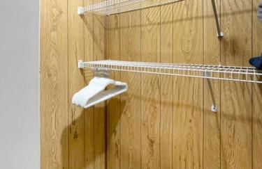 Contemporary 3BR Retreat in East Hampton - Foto 27