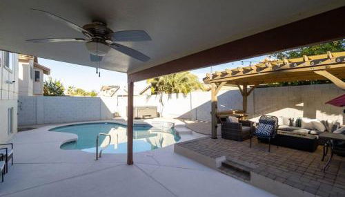 Spacious house with pool heater, hot tub, billiards - Foto 2