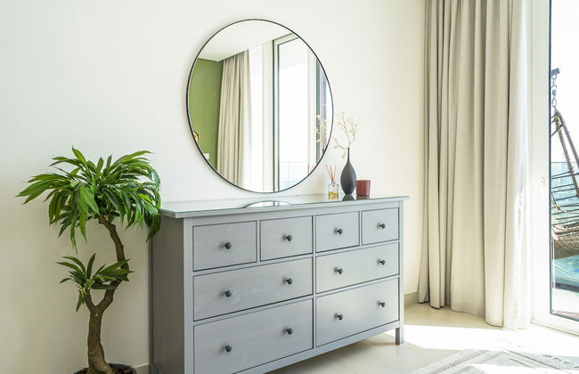 HomesGetaway-2BR Apt in 1 Residences - Photo 5