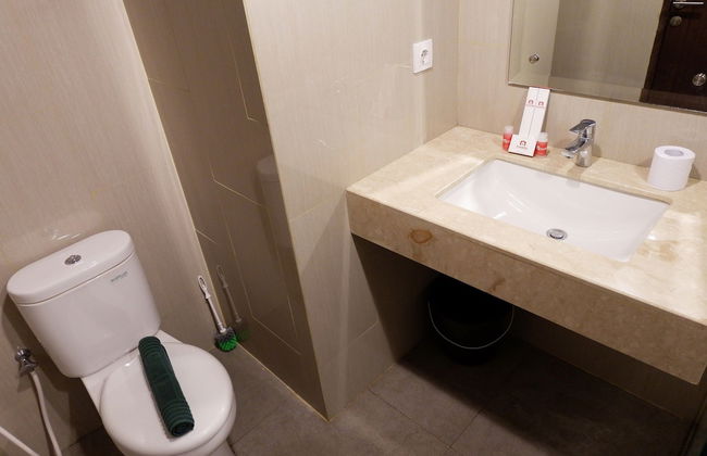 Best Price Studio Apartment The H Residence near MT Haryono - Foto 16