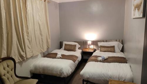 Sleek 2 bedroom flat-sleeps up to 5 guest - Foto 2