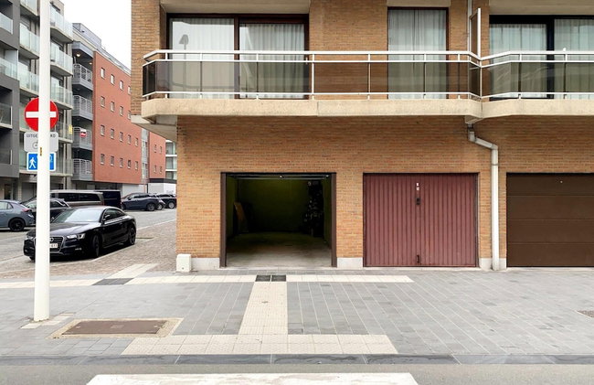 Attic Apartment Nieuwpoort With Coastal Views - Photo 1