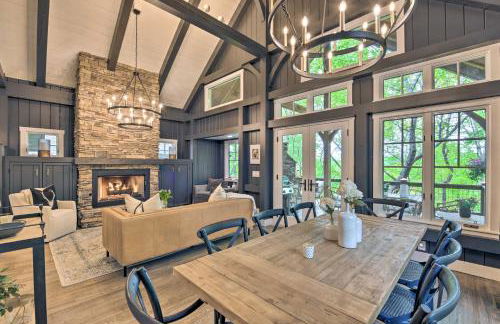 Trillium Home with Golf Course Views and Fireplaces! - Foto 10