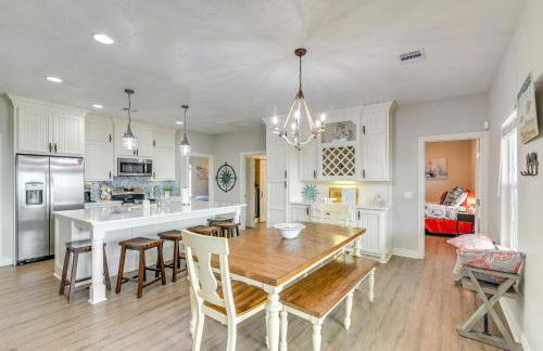 225 Feet to Shore! Ocean-View Crystal Beach Escape - Foto 9