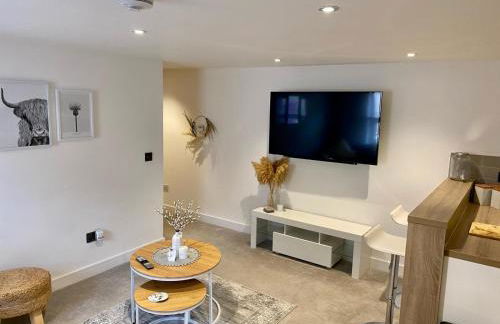 Modern 2 bedroom Flat in Montrose - Photo 13