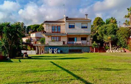 Casa de 2000 m2 Piscina Mar Barbacoa y Felicidad - Foto 4