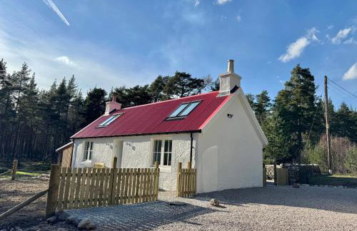 Cosy Highland Cottage in the Woods on Royal Deeside - Foto 1