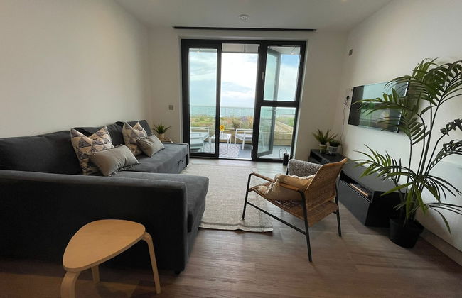 Beautiful Apartment on Ramsgate Sea-front - Photo 1