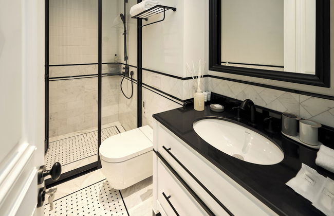 OPARTMENT The Far Eastern Hotel - People's Square - Photo 51