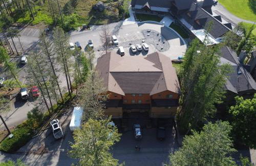 Luxury Townhome in Exclusive Eagle Bend - Photo 50