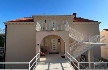 Dom Lovrenko - Foto 10