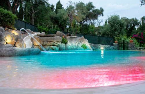 The Red Bougainvillea Apartments - Foto 45